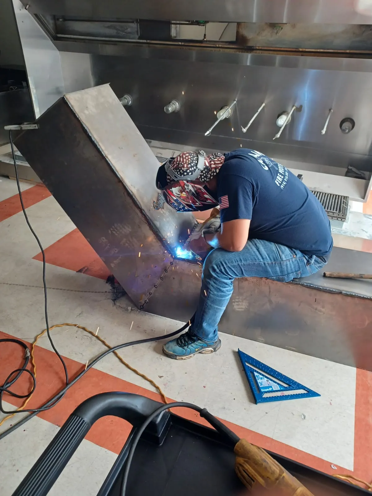 Hood Installation Service